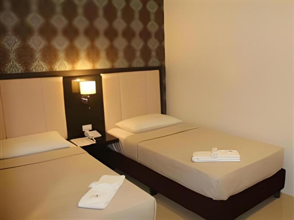 Manhattan Hotel 3*