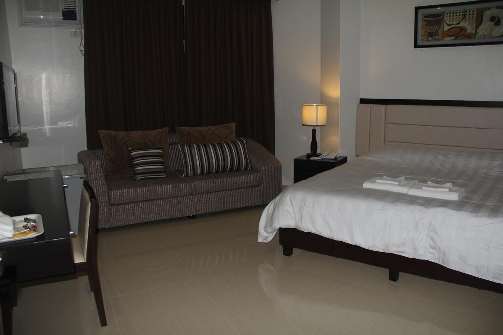 Manhattan Hotel Dumaguete City