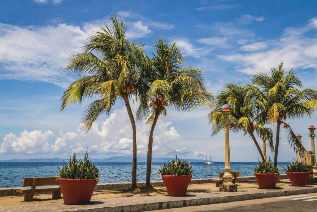Manhattan 3* Dumaguete City